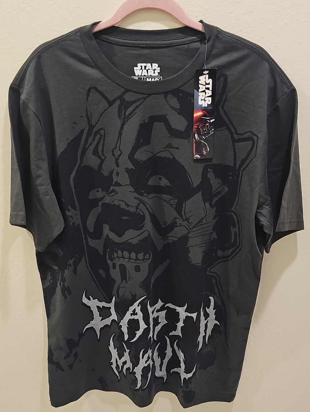 Star Wars Men’s Black Graphic Tee - Darth Maul Face Print